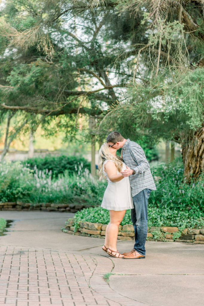 Dancing in Mercer Botanic Gardens | Jessica Lucile Photography