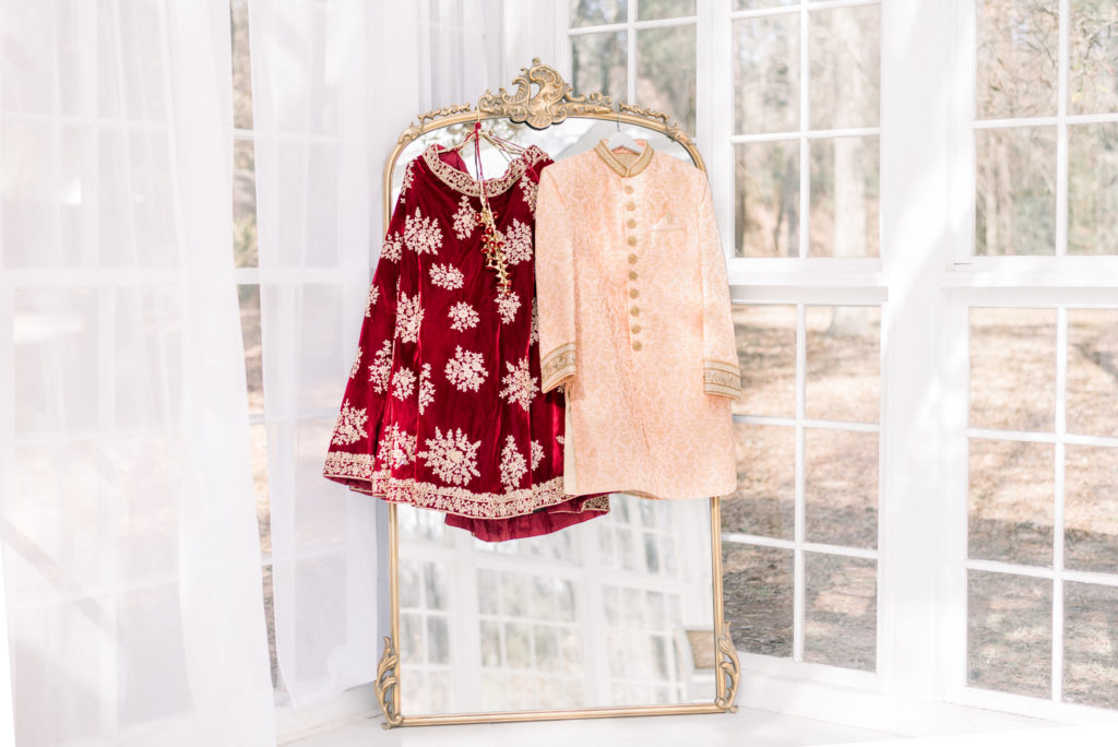 Traditional Indian Wedding Garments | Jessica Lucile Photography